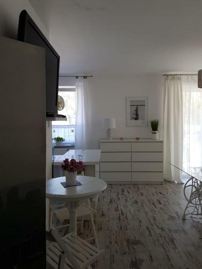 Apartament Lesny Dziwnowek Exterior photo